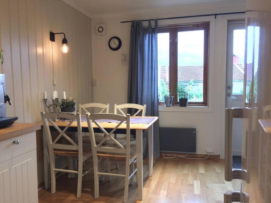 Cosy Flat For 4 Persons Apartment Kristiansand Luaran gambar